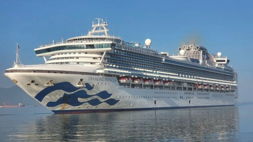 Diamond Princess brings 3,000 tourists to Thua Thien-Hue province