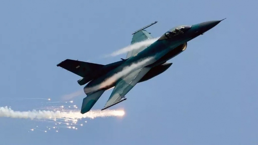 Tiêm kích F-16 có thể giúp Ukraine áp đảo không chiến với Nga?