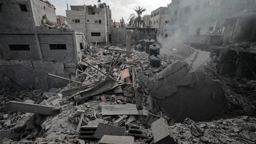 Cận cảnh Thành phố Gaza bị tàn phá sau hơn 2 tháng xung đột Israel - Hamas