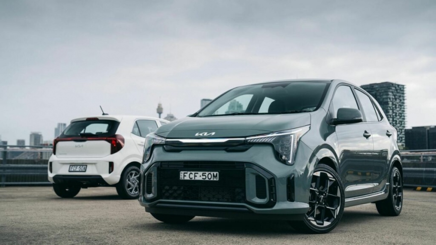 Kia Picanto 2024 ra mắt với hai phiên bản Sport và GT-Line