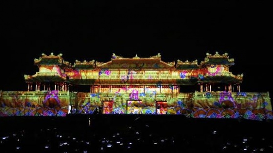 Dazzling artistic light displays at Hue imperial city’s Ngo Mon