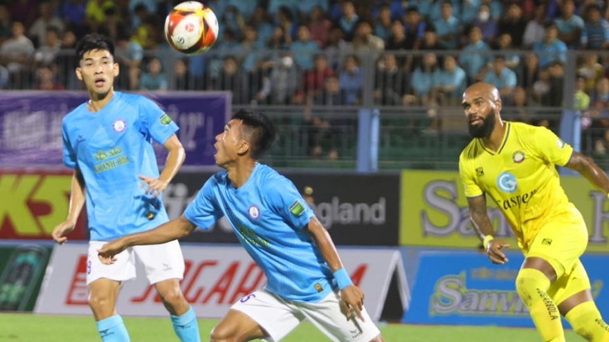 Kết quả V-League 2/12: SLNA bị Quảng Nam cầm hòa, Thanh Hóa áp sát ngôi đầu