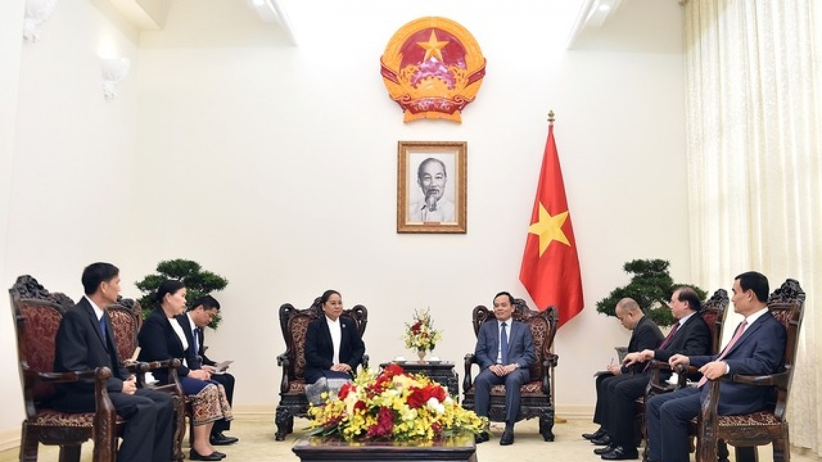 Phó Thủ tướng tiếp Bộ trưởng Bộ Thông tin Lào và Bộ trưởng Bộ Ngoại giao Benin