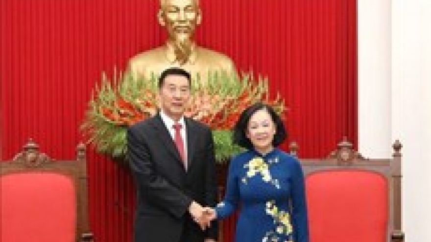 Chinese People's Political Consultative Conference delegation welcomed