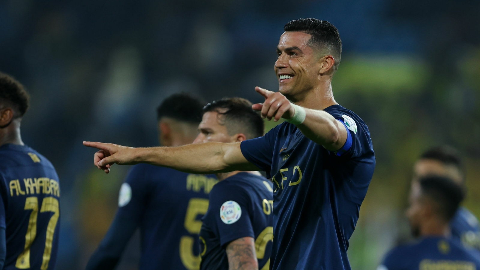 Ronaldo ghi bàn, Al Nassr ngược dòng ngoạn mục trước Al Taawon