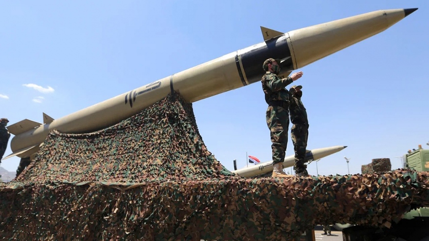 Nghi vấn Iran chuyển giao tên lửa siêu thanh cho Houthi