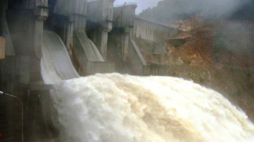 Thừa Thiên Huế: Tăng lưu lượng xả nước 2 hồ thủy điện Hương Điền và Bình Điền