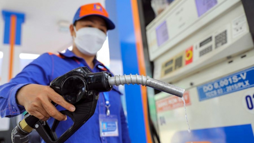Giá xăng dầu đồng loạt tăng, loại cao nhất lên 22.480 đồng/lít