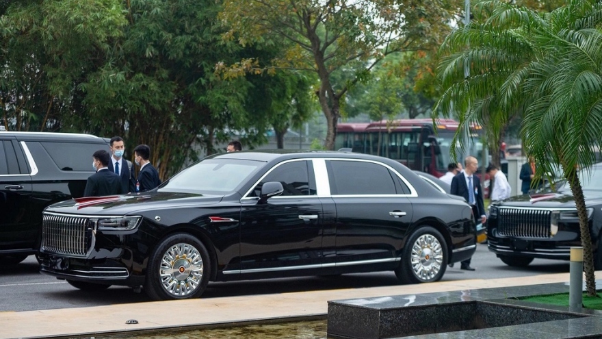Cận cảnh Hồng Kỳ N701 - xe limousine chở ông Tập Cận Bình thăm Việt Nam