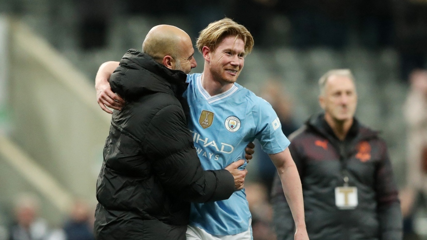 De Bruyne vừa ghi bàn vừa kiến tạo, Man City thắng nghẹt thở Newcastle