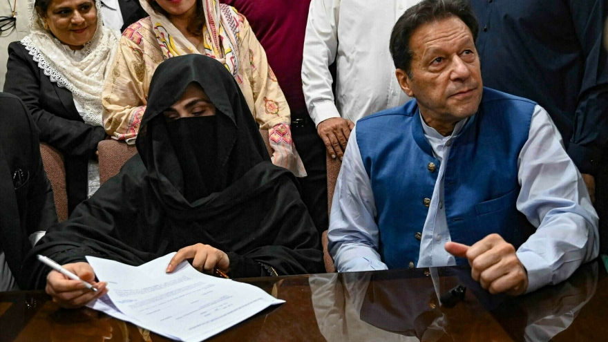 Cựu Thủ tướng Pakistan Imran Khan nhận thêm án tù 14 năm