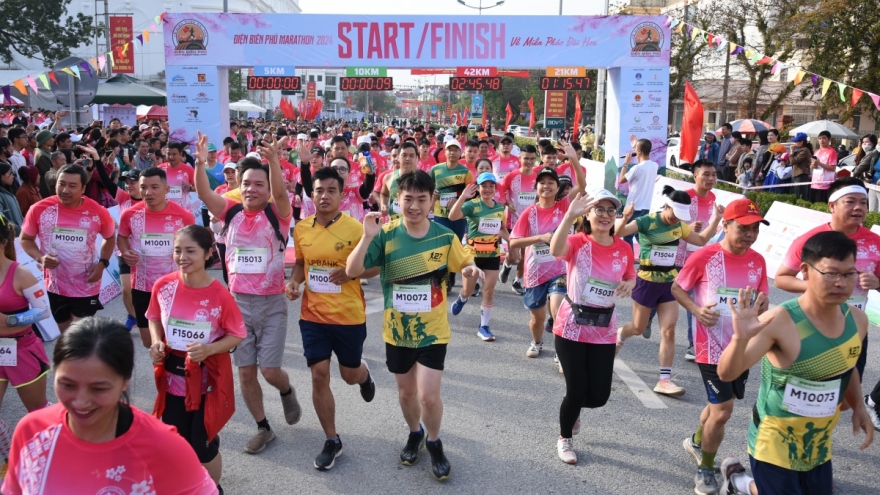 Hàng nghìn người tham gia Giải chạy Điện Biên Phủ Marathon 2024