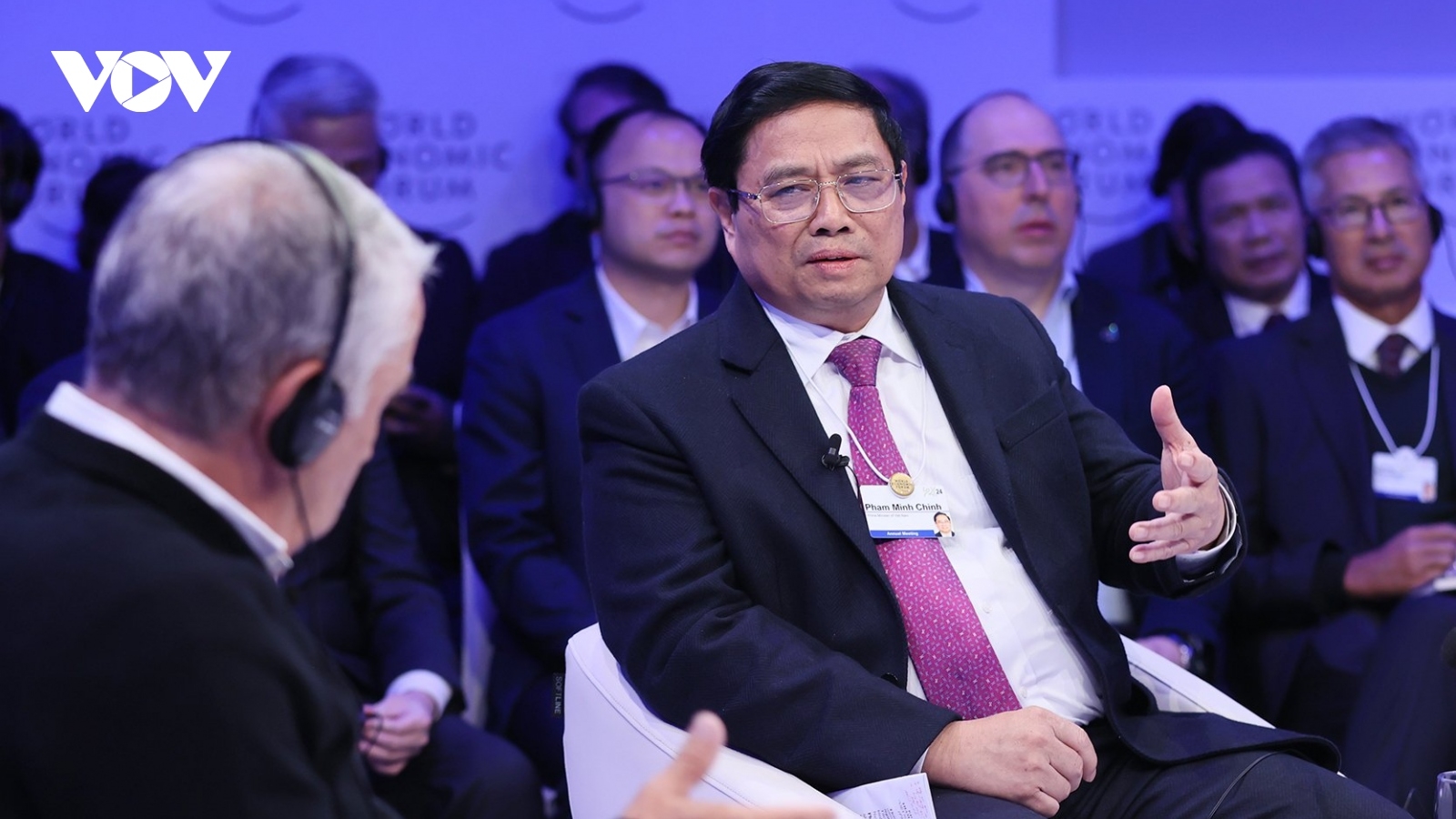 PM affirms Vietnam’s policy line in global development strategy