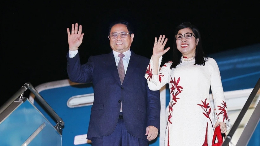 Thủ tướng Phạm Minh Chính lên đường tham dự Hội nghị WEF Davos