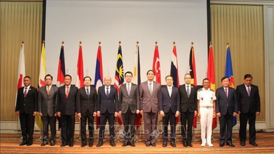 Vietnam proposes measures to boost ASEAN-Japan defence cooperation