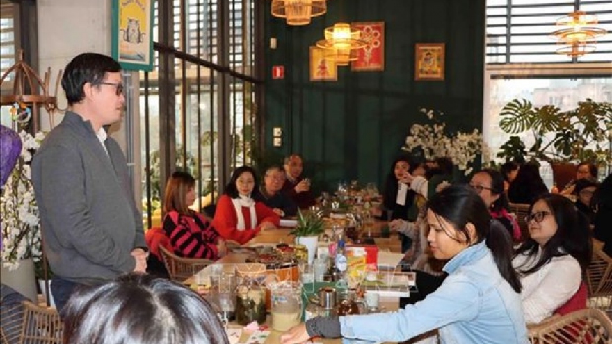 Vietnamese literary works served up at Brussels restaurant