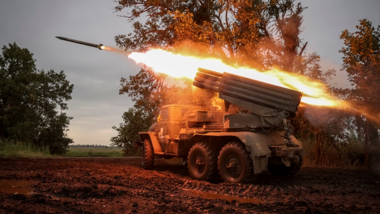 Nga tuyên bố ngừng bắn 3 ngày, Ukraine yêu cầu đình chiến ngay lập tức