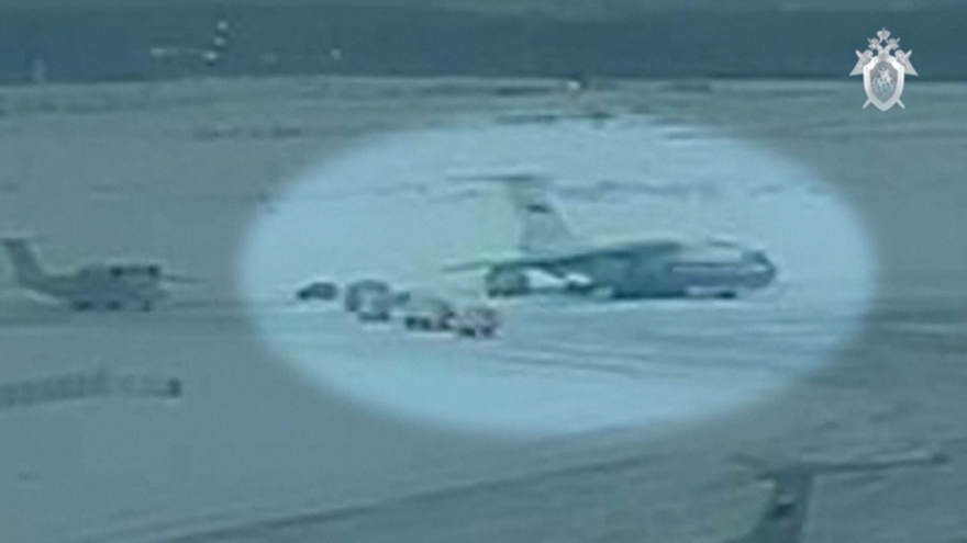 Nga công bố video tù binh Ukraine lên máy bay IL-76