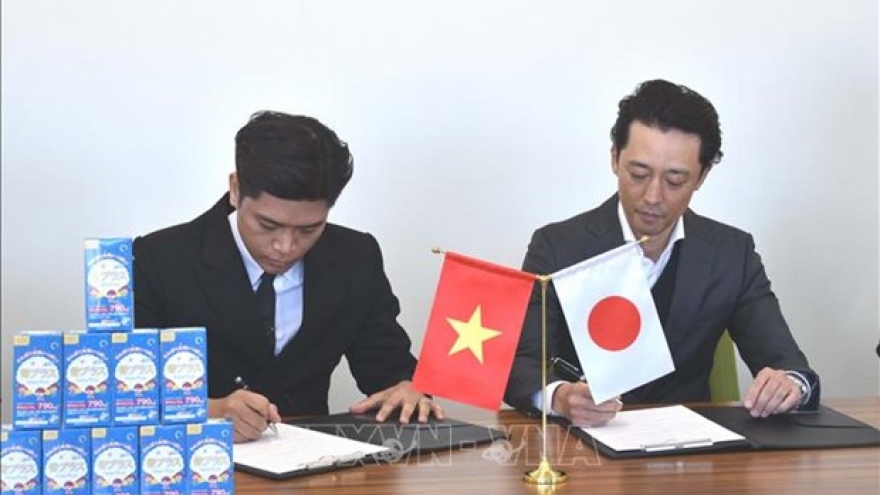 Vietnamese, Japanese firms unveil distribution agreement