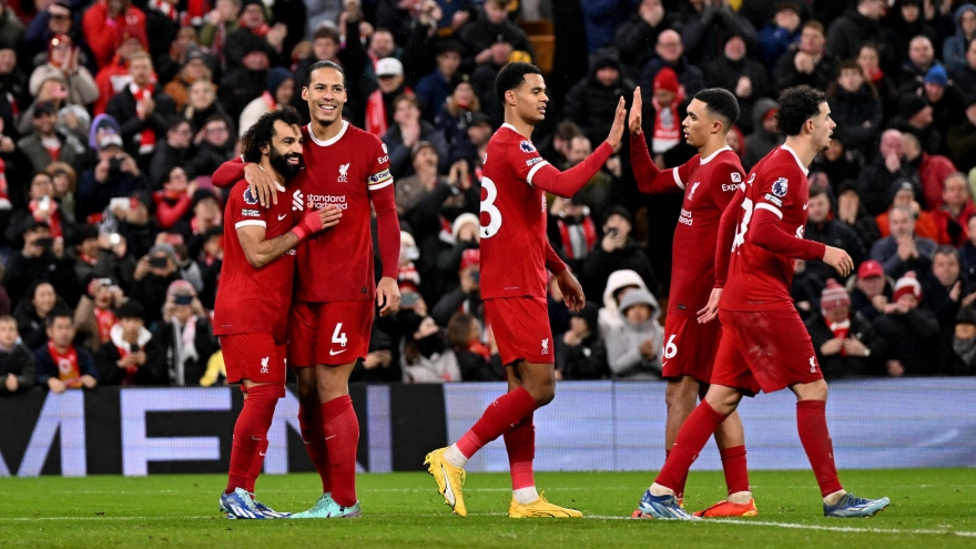 Kết quả Ngoại hạng Anh 2/1: Liverpool đánh bại Newcastle trong cơn mưa bàn thắng