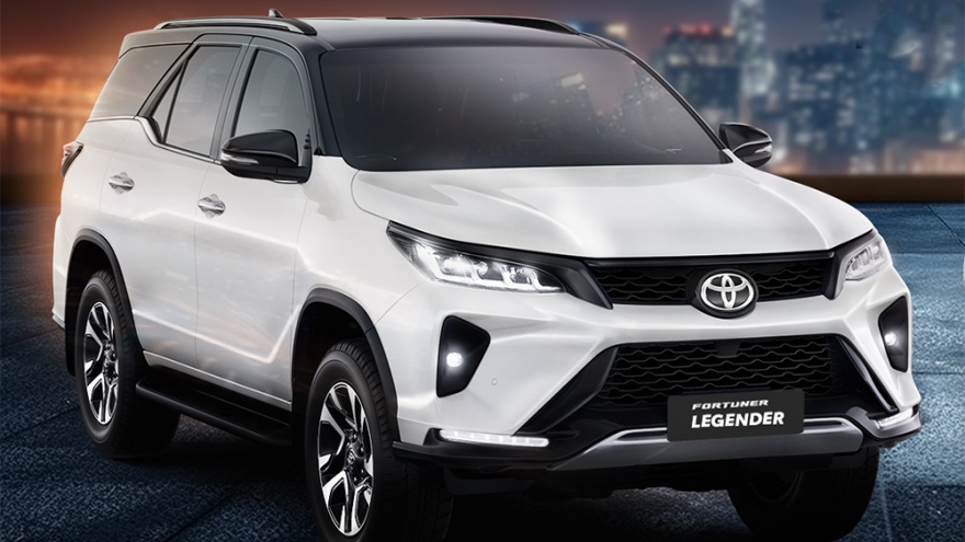Toyota Fortuner 2024 ra mắt, giá giảm tới 120 triệu đồng
