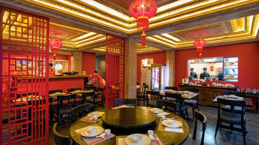 Người Trung Quốc đổ xô đặt bàn cho “bữa tối đoàn viên” dịp Tết Nguyên đán