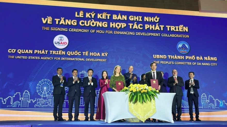 US, Danang sign MOU to enhance development cooperation