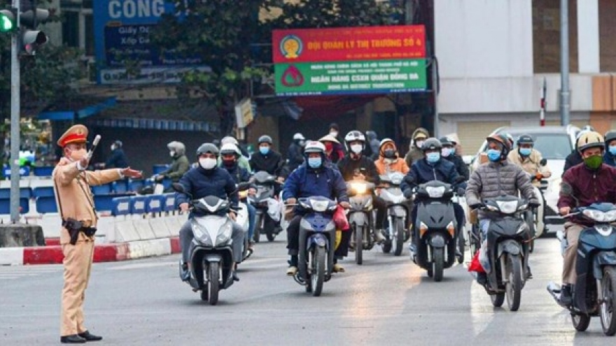 PM urges drastic actions to ensure traffic safety during Tet