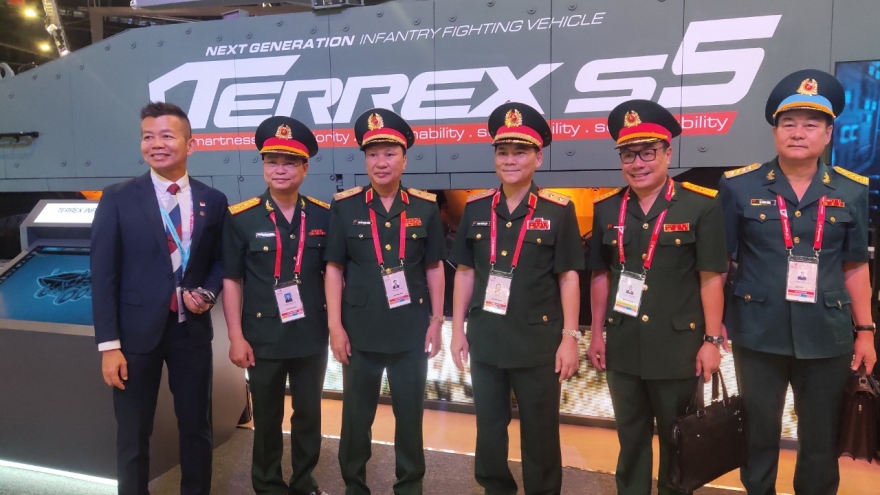 Đoàn Bộ Quốc phòng Việt Nam dự triển lãm quốc phòng lớn nhất châu Á
