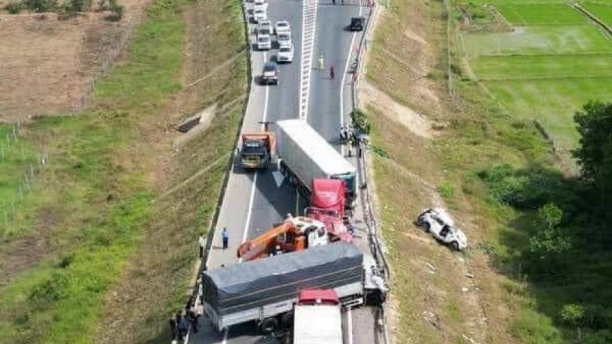 “Tuyến đường Cam Lộ-La Sơn như hiện nay không thể gọi là cao tốc được”