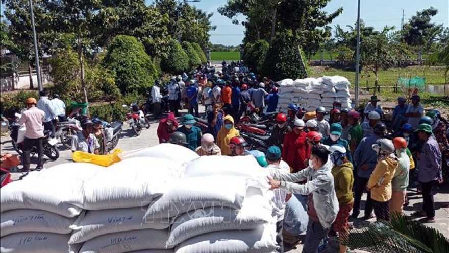 Needy people to get rice from national reserves ahead of Tet holiday