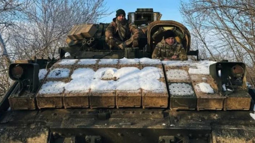 Cơn khát đạn pháo tăng nhiệt, Ukraine căng mình phá trận địa của Nga