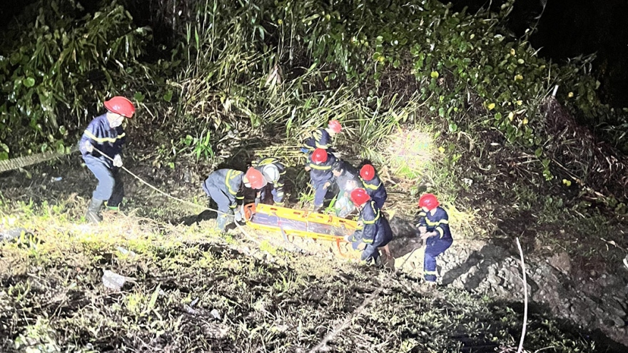 Khởi tố lái xe lao xuống vực làm 2 người tử vong trên cao tốc La Sơn - Túy Loan