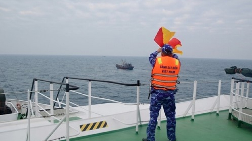 Vietnamese, Chinese coast guard forces’ joint patrol