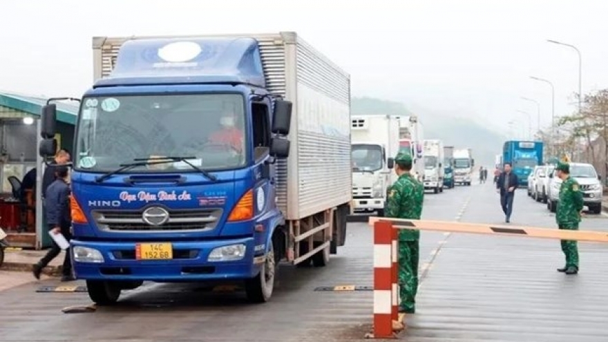 All northern border gates resume customs clearance after Tet