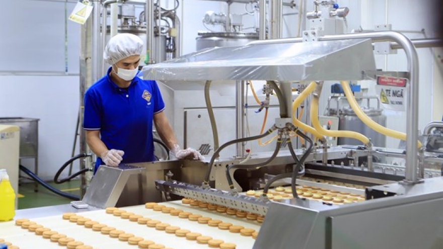 Enterprises, authorities move to bolster industrial production