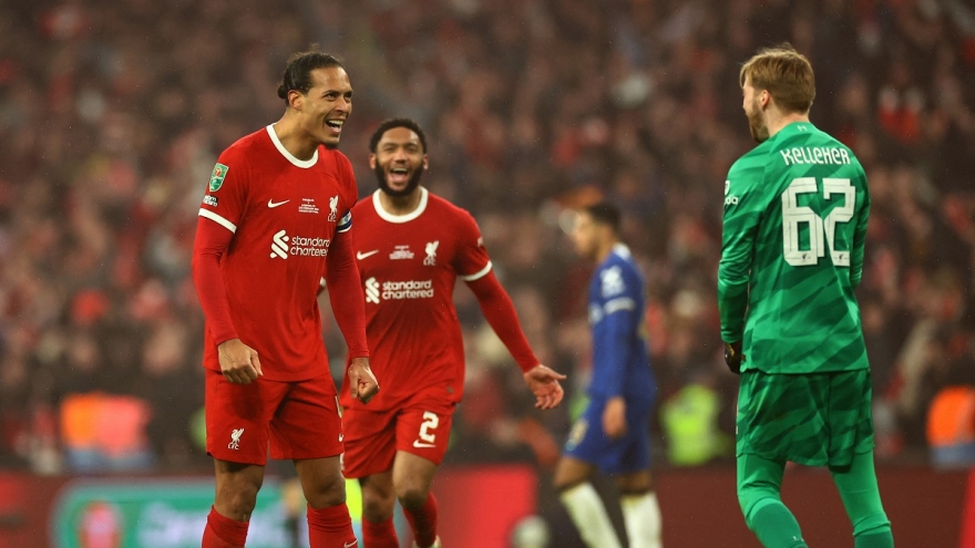 Bảng xếp hạng Ngoại hạng Anh mới nhất: Liverpool dẫn đầu, MU bị theo sát