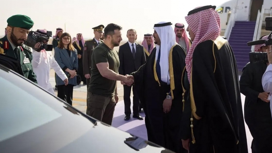 Tổng thống Ukraine Zelensky thăm Saudi Arabia