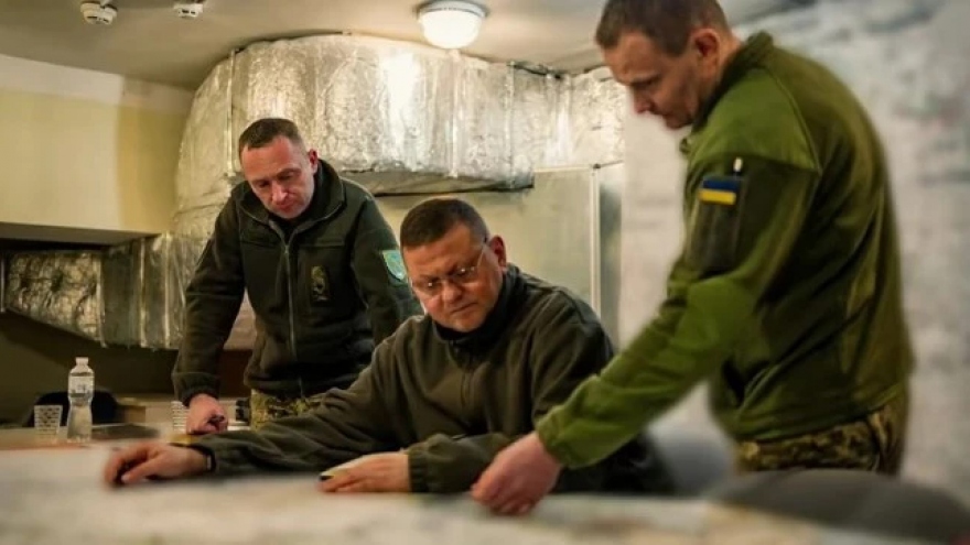 Toàn cảnh quốc tế chiều 6/2: Binh sĩ Ukraine hoài nghi tin đồn về Tướng Zaluzhnyi