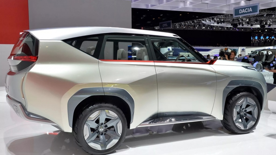 Lộ tin Mitsubishi Pajero có thể “hồi sinh” dưới dạng SUV PHEV sang trọng