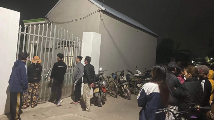 Điều tra nghi án chồng sát hại vợ trong đêm ở Hà Nội