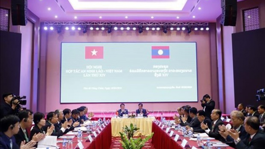 Vietnam, Laos beef up security cooperation