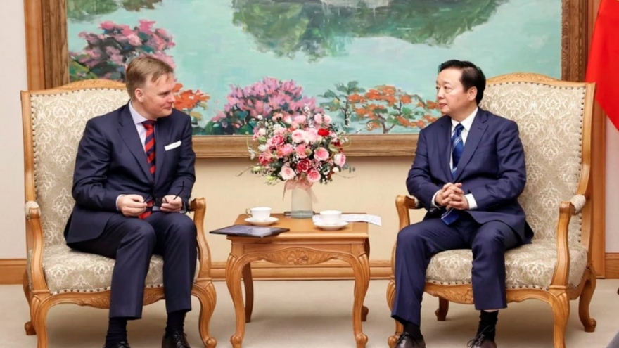 Denmark, Vietnam step up co-operation in green seaport projects