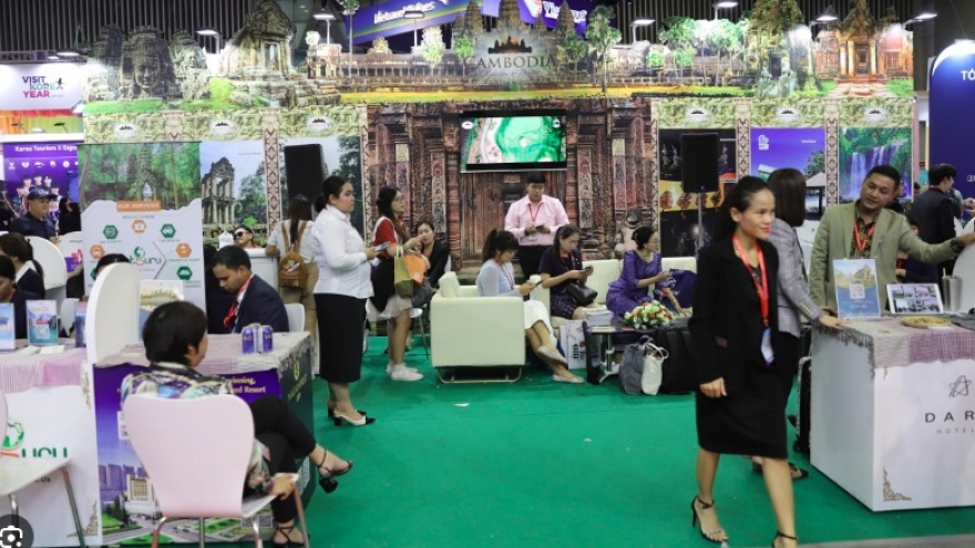 About 10,000 cheap airfares offered at Vietnam International Tourism Fair