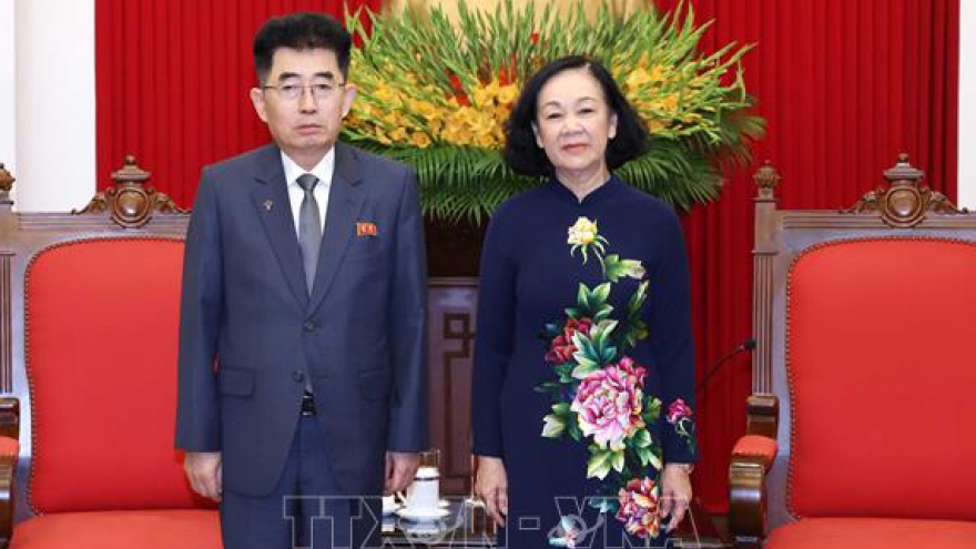 Bà Trương Thị Mai tiếp Đoàn đại biểu Đảng Lao động Triều Tiên
