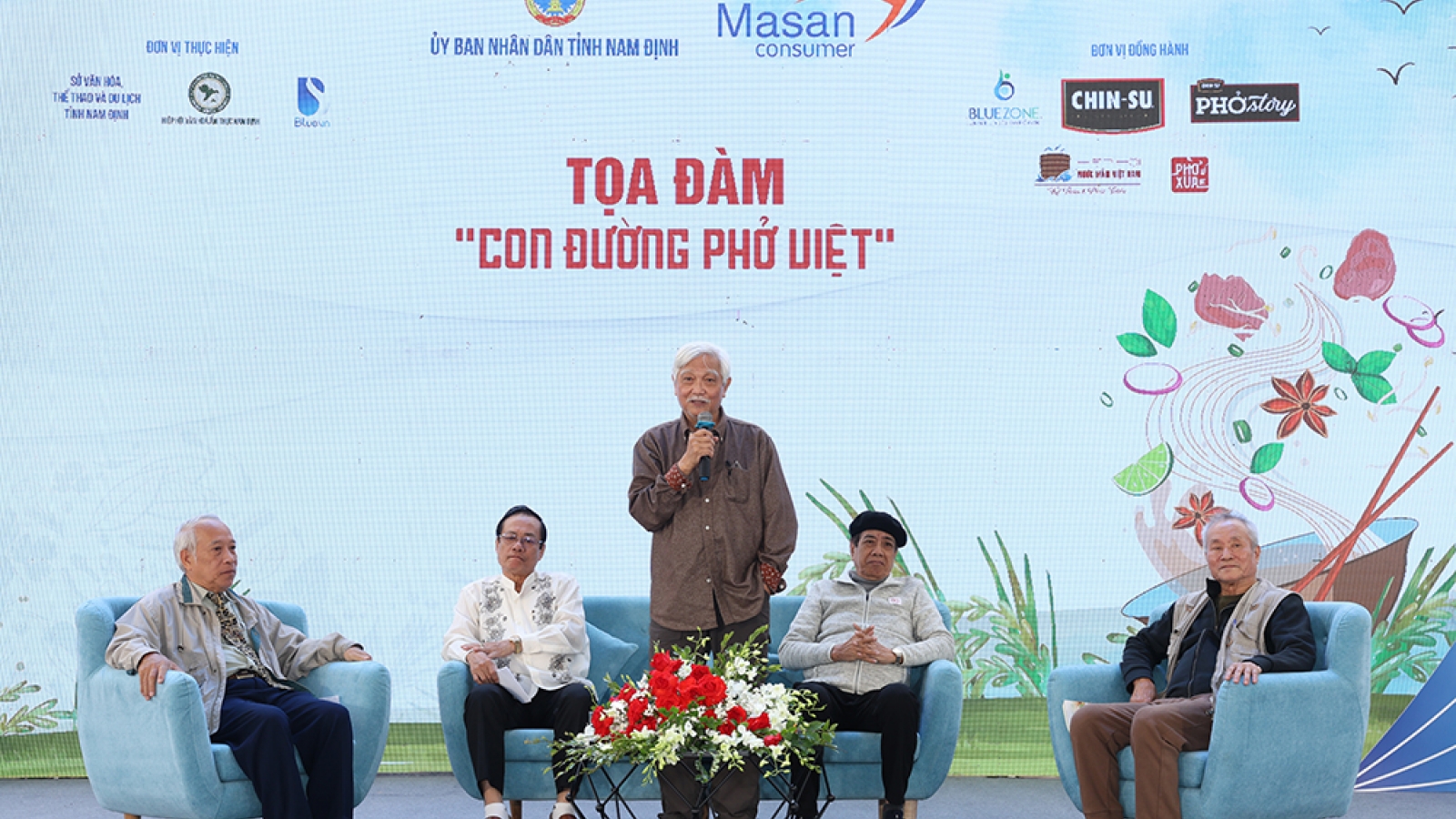 Nước mắm bạn “đồng liêu” giúp phở Việt thêm đậm vị