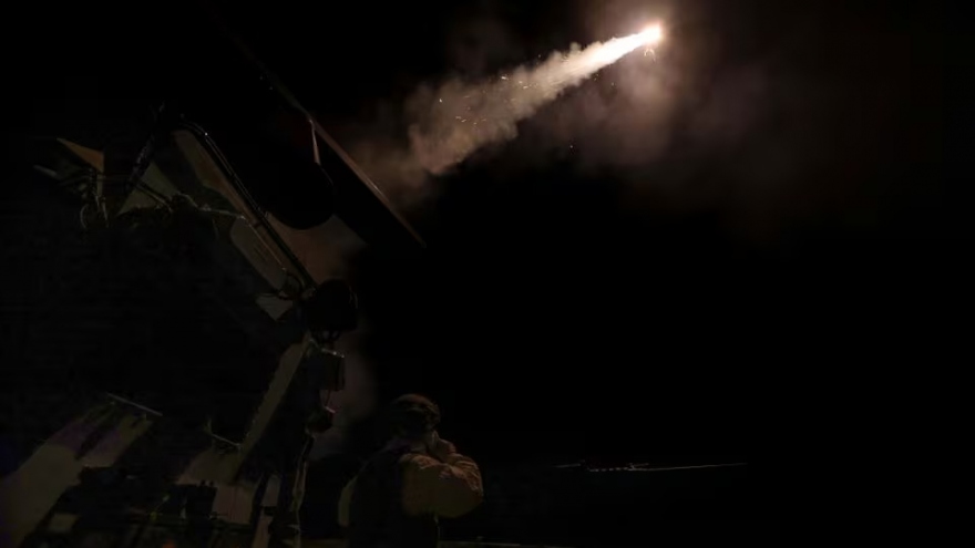 Mỹ, Pháp và Anh bắn hạ hàng chục UAV của Houthi ở Biển Đỏ