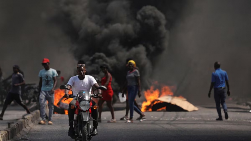 Nhà tù lớn nhất Haiti bị tấn công, cảnh sát kêu gọi giúp đỡ