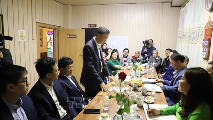 Overseas Vietnamese, businessmen help boost friendship with Czech Republic