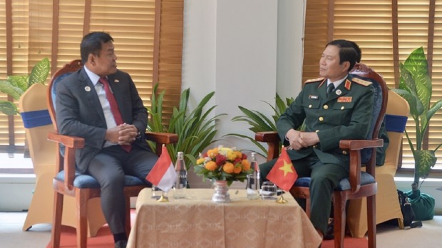 Vietnam strengthens defence ties with Indonesia, Philippines